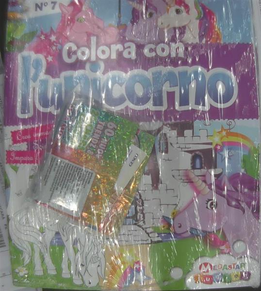 COLORA CON L'UNICORN